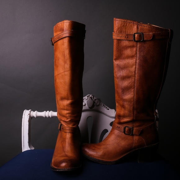 bloomingdales frye boots